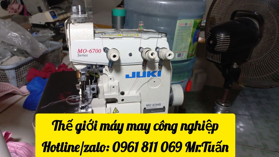 Máy vắt sổ 1 kim 3 chỉ Juki MO 6704S